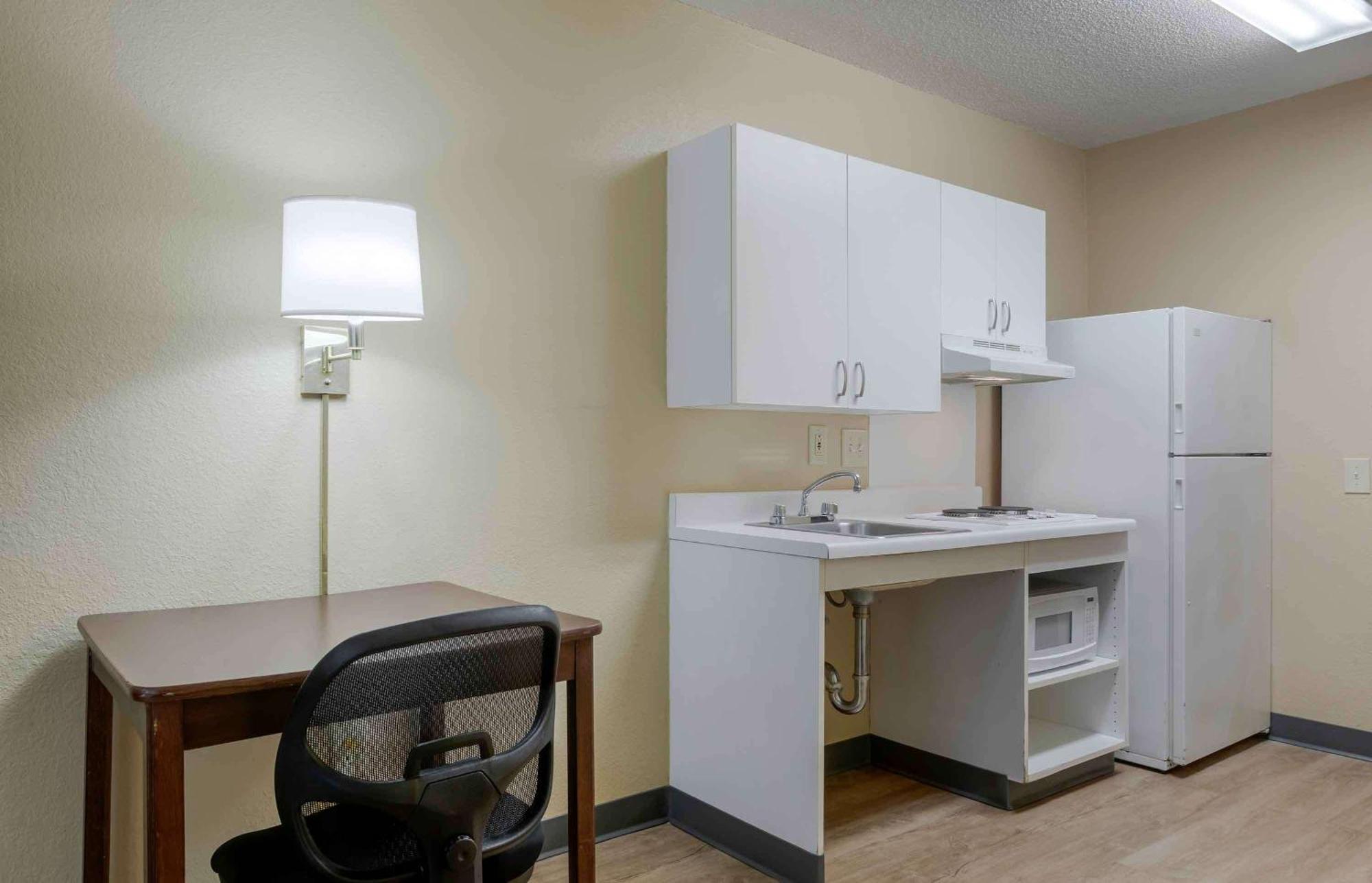 Extended Stay America Select Suites - Durham - University Extérieur photo